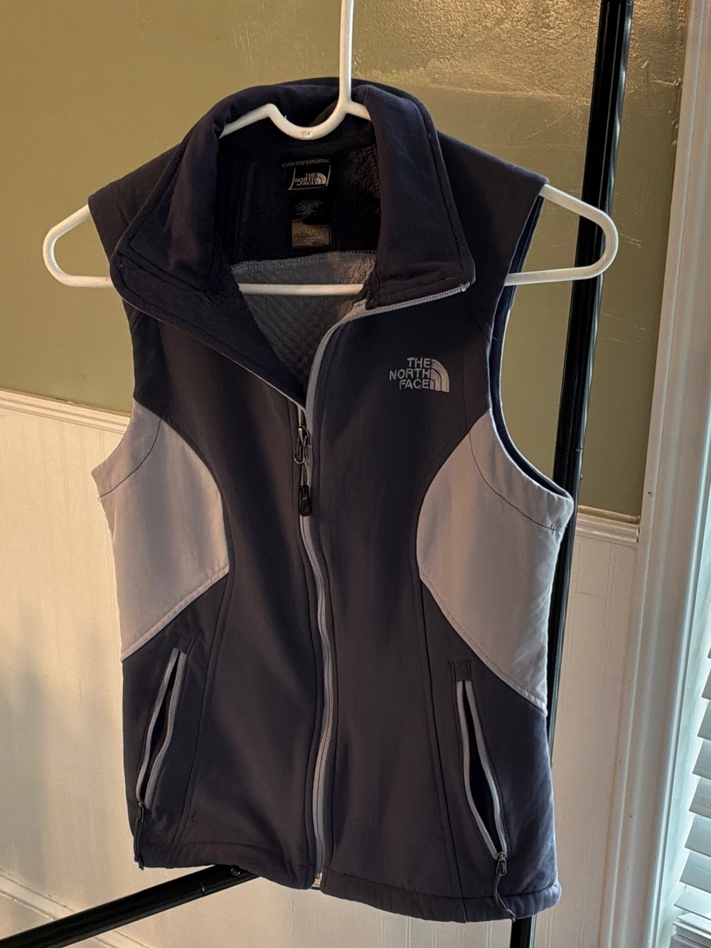 The North Face Navy and Light Gray Women's Softshell Vest